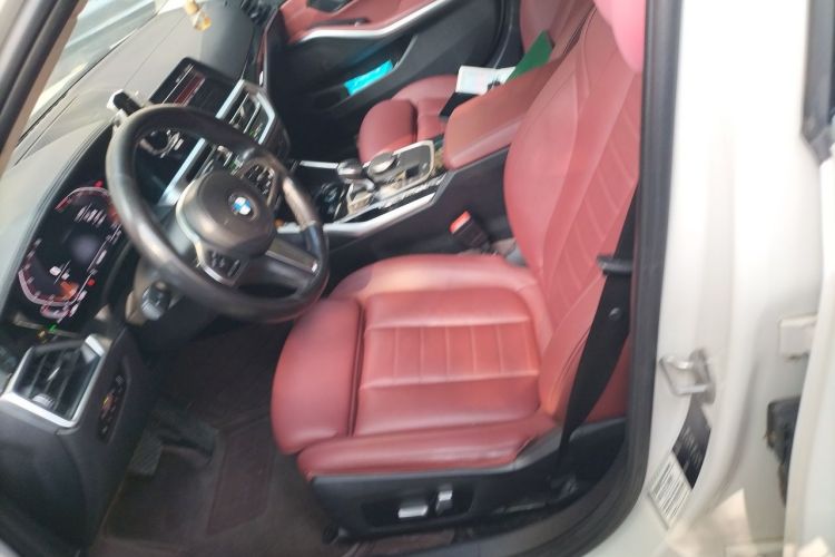 BMW 3 Series 2020 car image #19