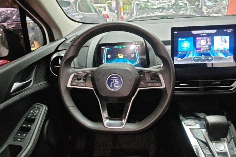BYD Yuan New Energy 2020 immagine di auto #11