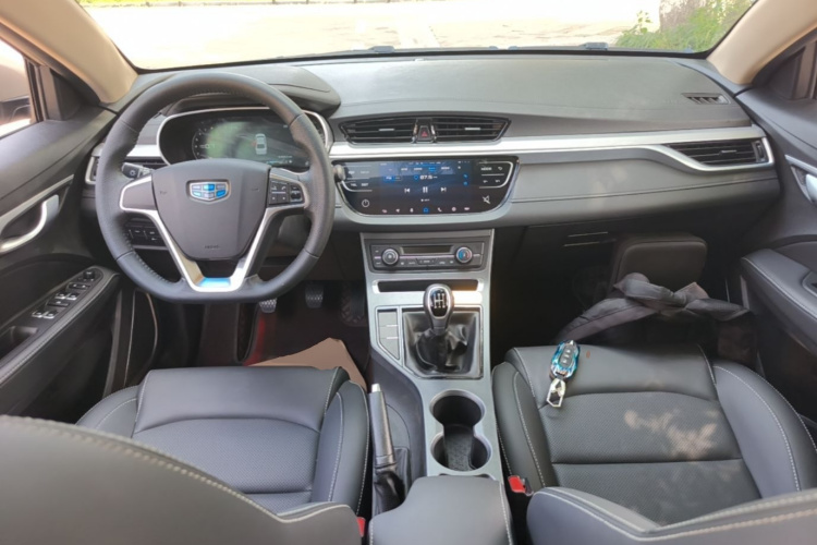 GEELY Emgrand 2018 car image #10