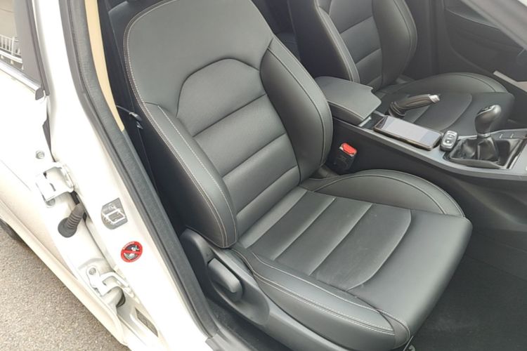 GEELY Emgrand 2019 #24 GEELY Emgrand 2019 car image #24