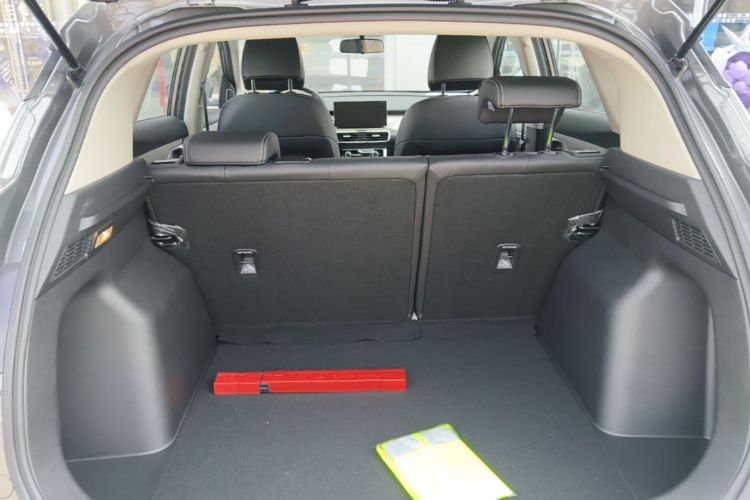 GEELY Coolray 2026 #19 GEELY Coolray 2026 image de voiture #19