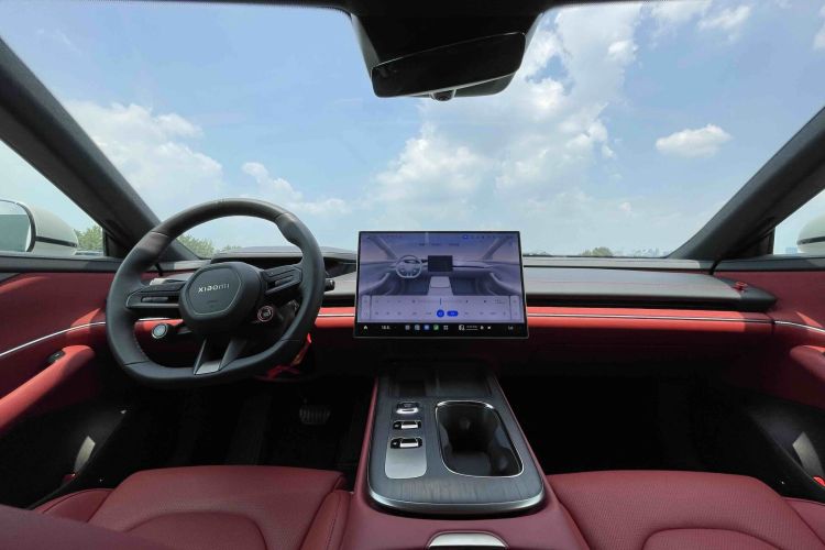 MI SU7 2025 immagine di auto #10