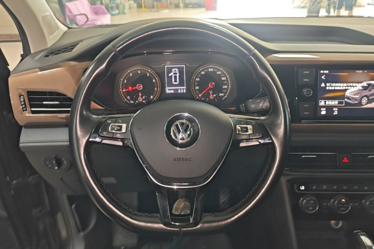 Volkswagen Tharu 2019 #15 Volkswagen Tharu 2019 car image #15