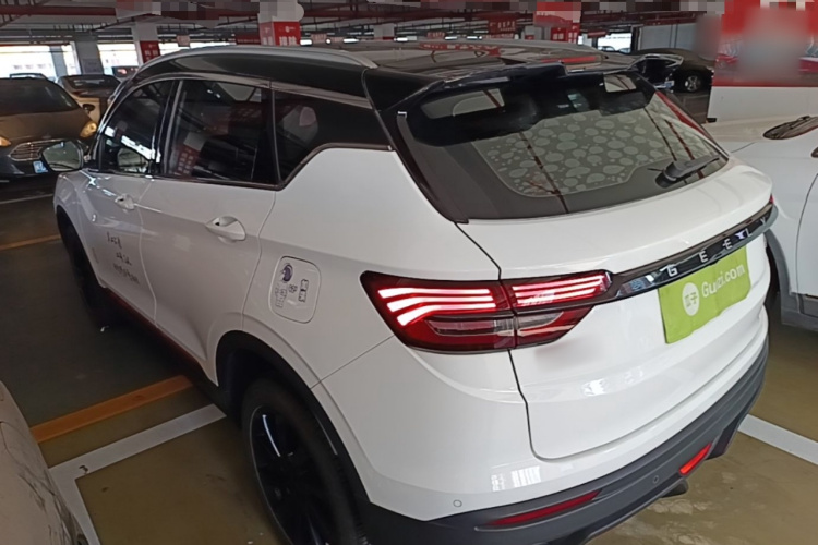 GEELY Coolray 2023 изображение автомобиля #5