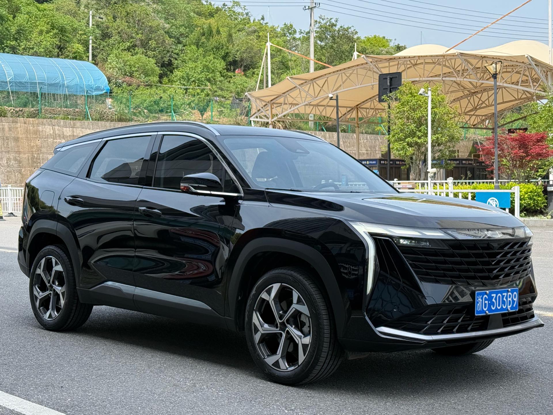 GEELY Boyue L 2024 car image #3