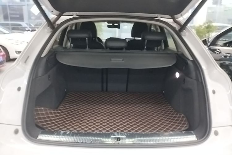 Audi Q3 2018 #19 Audi Q3 2018 car image #19