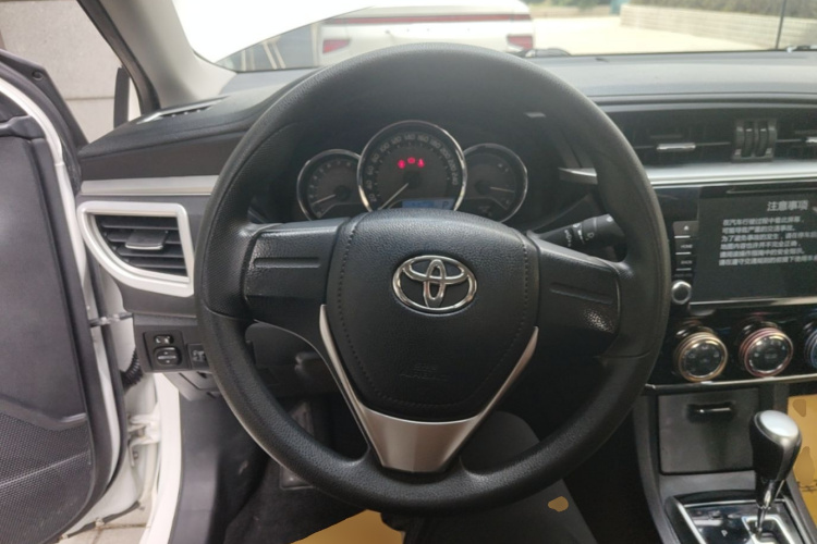 Toyota Corolla 2016 #11 Toyota Corolla 2016 car image #11