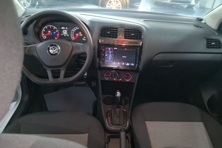 Volkswagen Polo 2019 #11 Volkswagen Polo 2019 car image #11