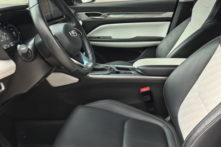 GEELY Emgrand L 2022 car image #10