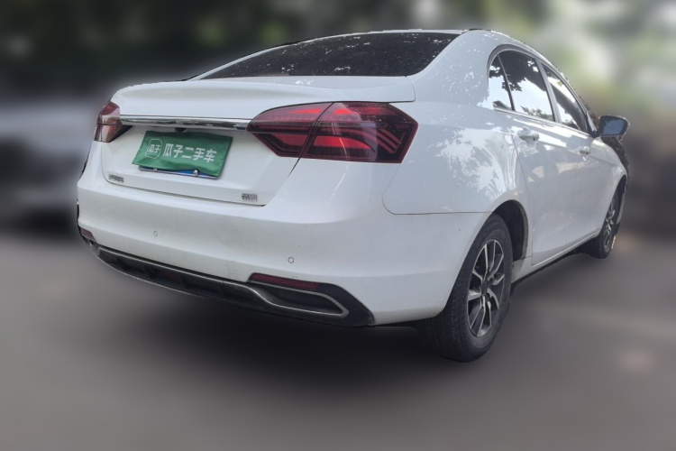 GEELY Emgrand 2019 #5 GEELY Emgrand 2019 car image #5