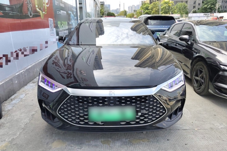 BYD Han 2023 car image #3