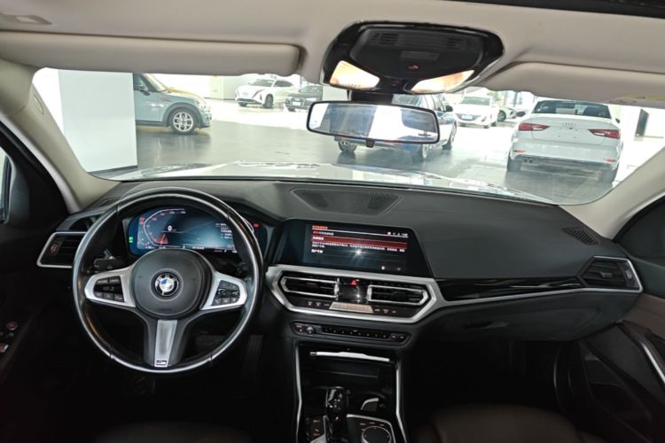 BMW 3 Series 2021 #10 BMW 3 Series 2021 immagine di auto #10