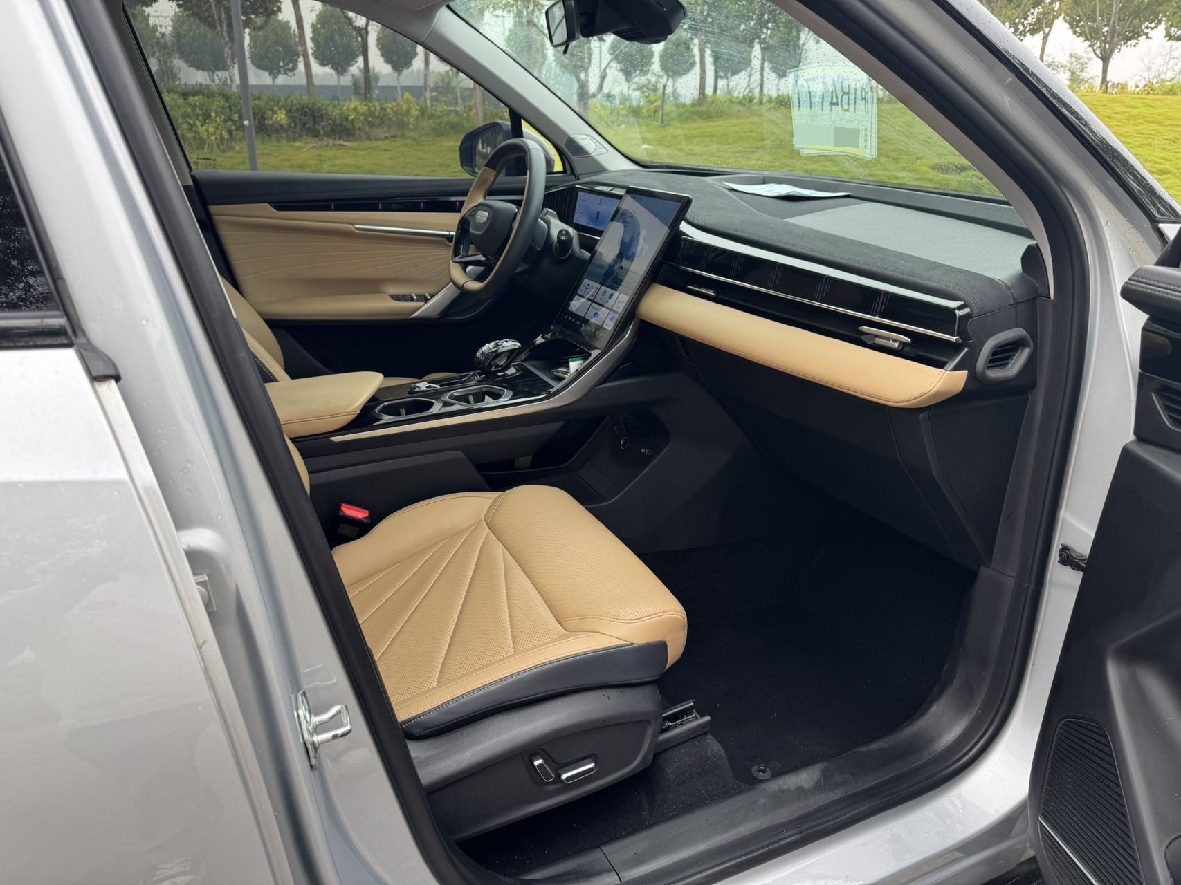 GEELY Boyue L 2022 car image #15