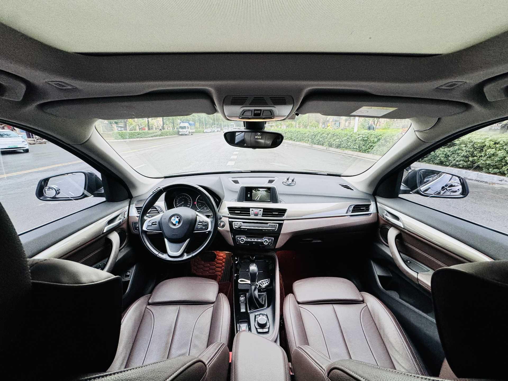2018 immagine di auto #4