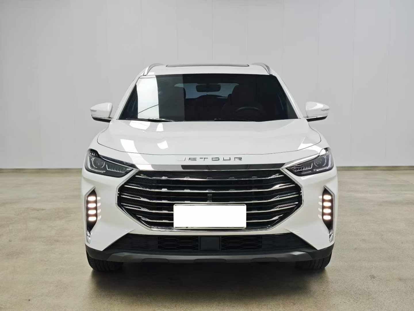 Jetour X70 PLUS 2022 #2 Jetour X70 PLUS 2022 car image #2