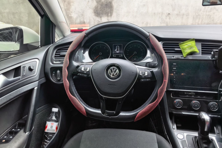Volkswagen Golf 2020 #11 Volkswagen Golf 2020 car image #11