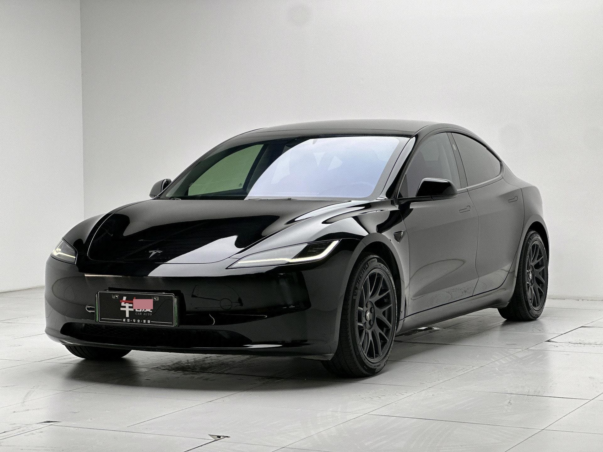 2024 2024 immagine di auto