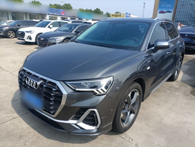 Audi Q3 2022 car image 