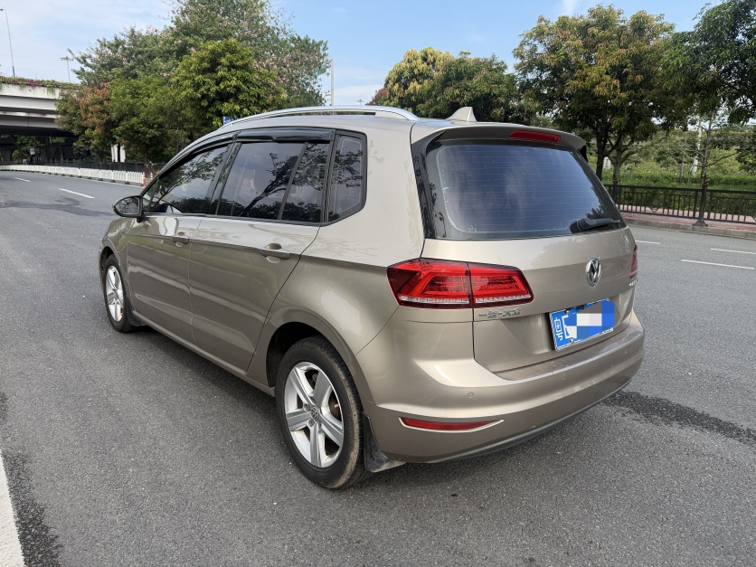 Volkswagen Golf Sportsvan 2017 #5 Volkswagen Golf Sportsvan 2017 car image #5
