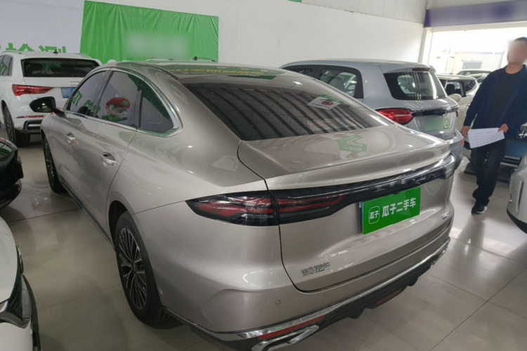 GEELY Emgrand 2026 #5 GEELY Emgrand 2026 car image #5