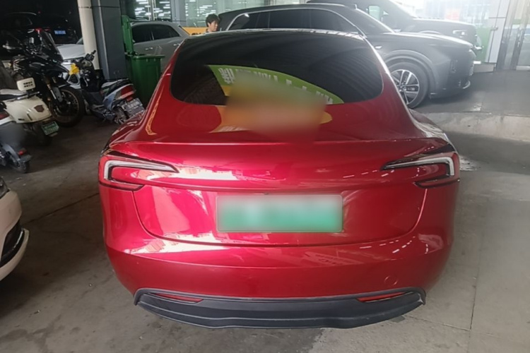 Tesla Model 3 2024 car image #6
