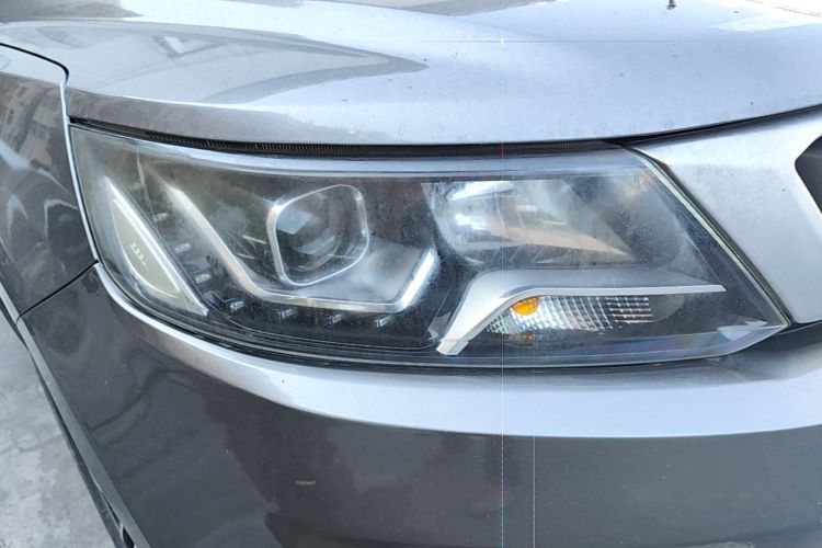 GEELY Vision X6 2018 immagine di auto #8