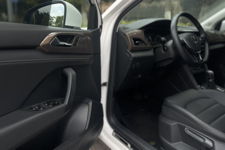 Volkswagen Tharu 2021 #9 Volkswagen Tharu 2021 immagine di auto #9