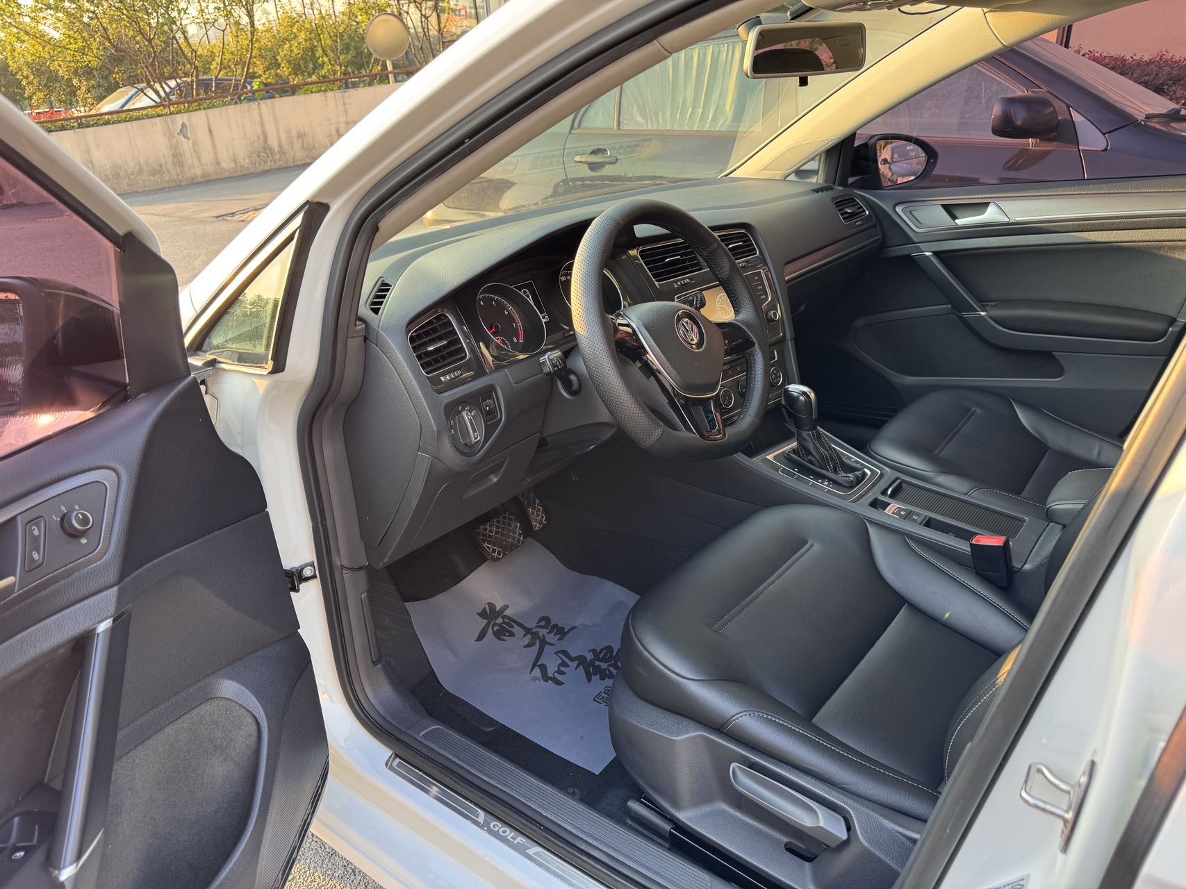 2017 #5 2017 car image #5