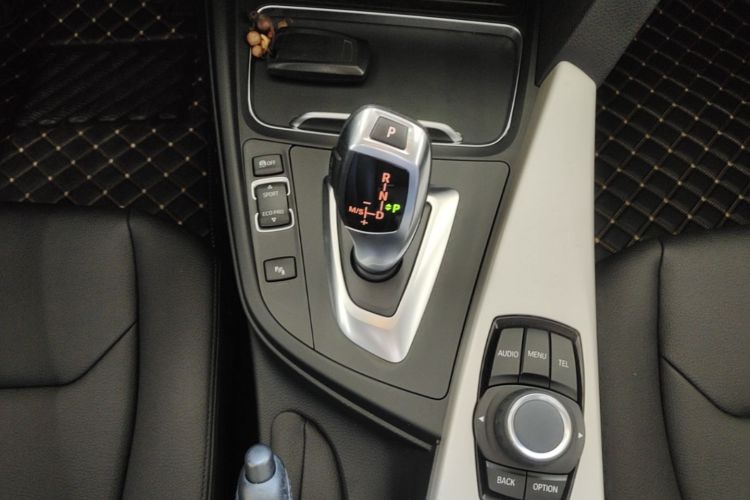 BMW 3 Series GT 2015 #18 BMW 3 Series GT 2015 car image #18