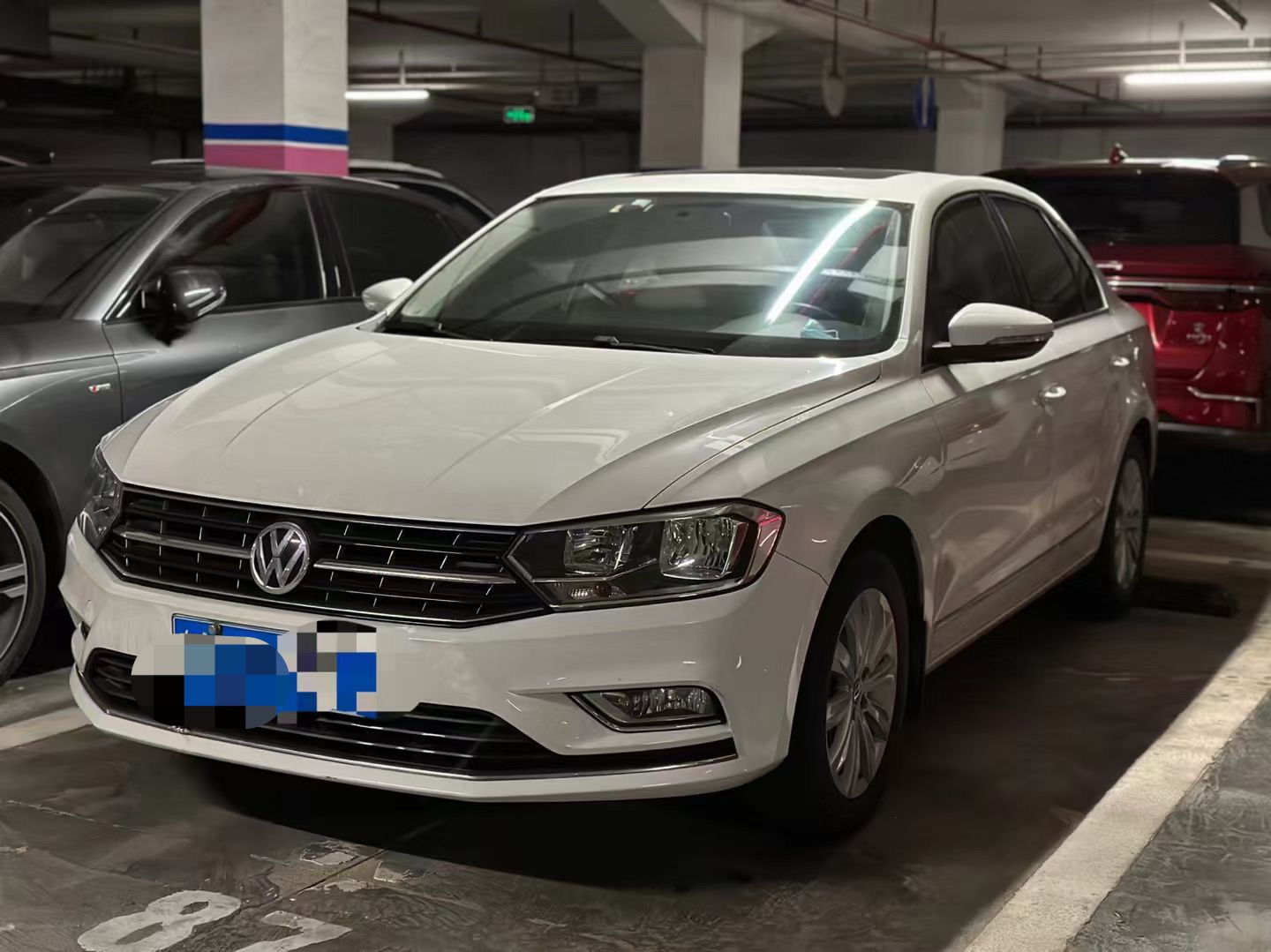 Volkswagen Bora 2016 car image 