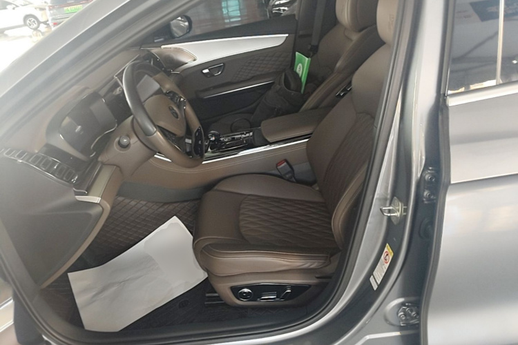 BYD Han 2022 car image #15