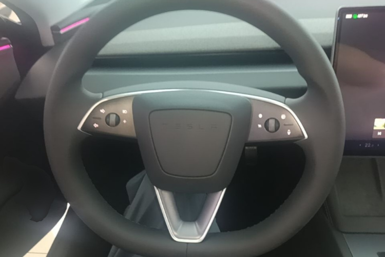 Tesla Model 3 2025 #11 Tesla Model 3 2025 car image #11