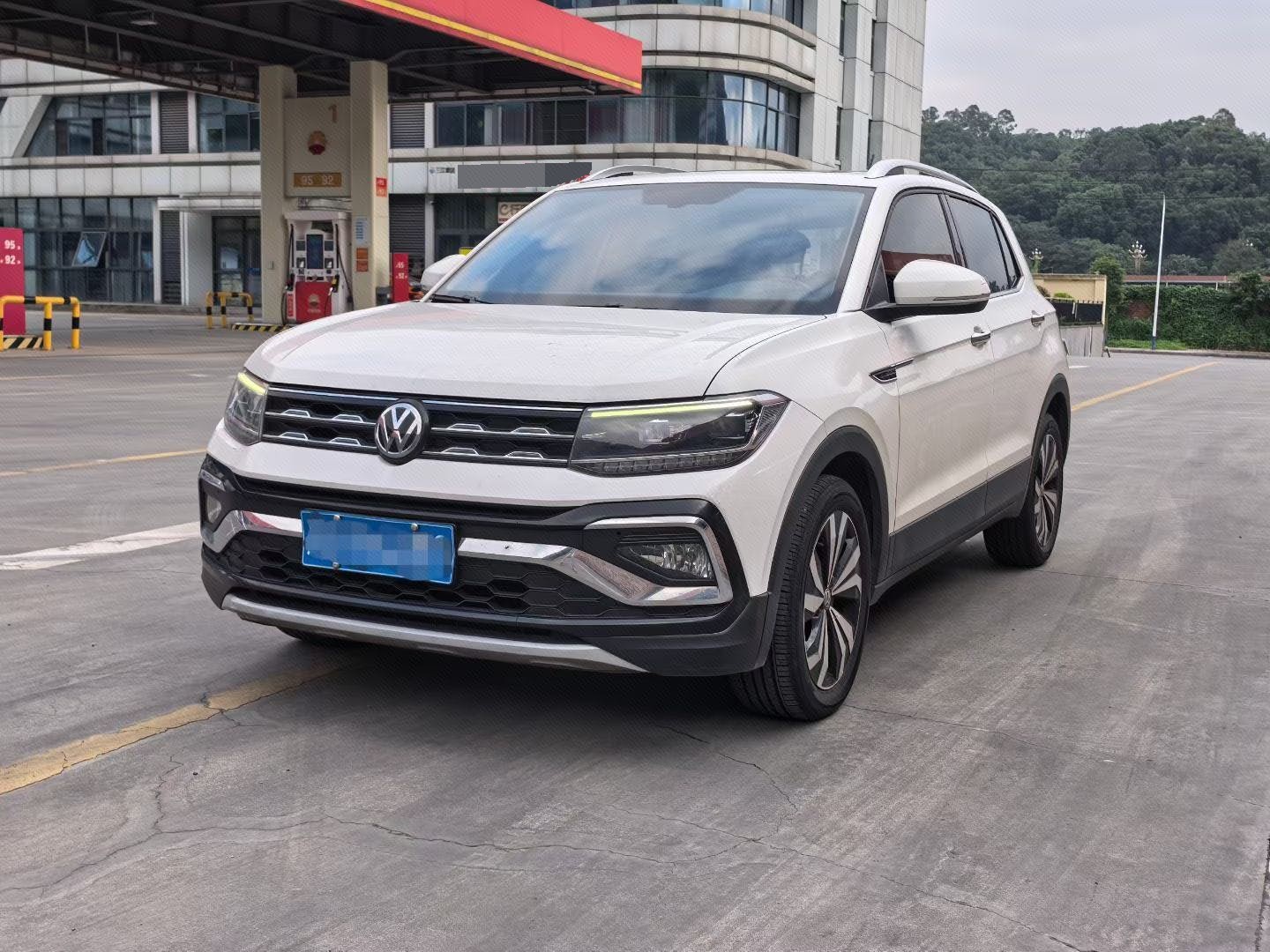 Volkswagen T-Cross 2021 immagine di auto 