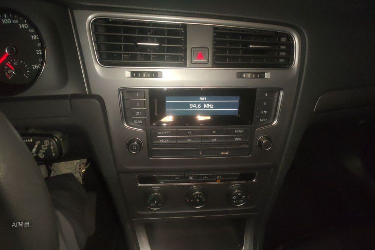 Volkswagen Golf 2015 car image #15