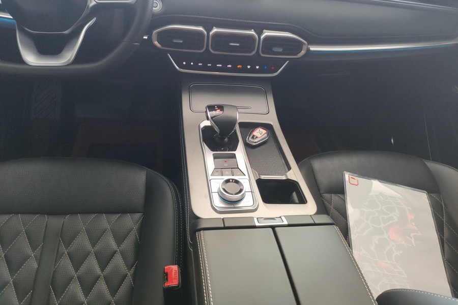 Jetour X70 PLUS 2024 #10 Jetour X70 PLUS 2024 car image #10