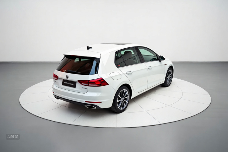 Volkswagen Golf 2022 car image #7
