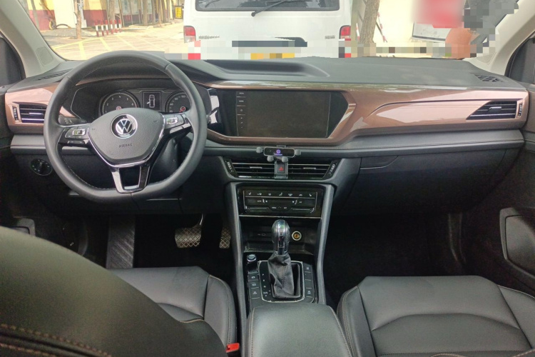 Volkswagen Tharu 2021 #12 Volkswagen Tharu 2021 car image #12