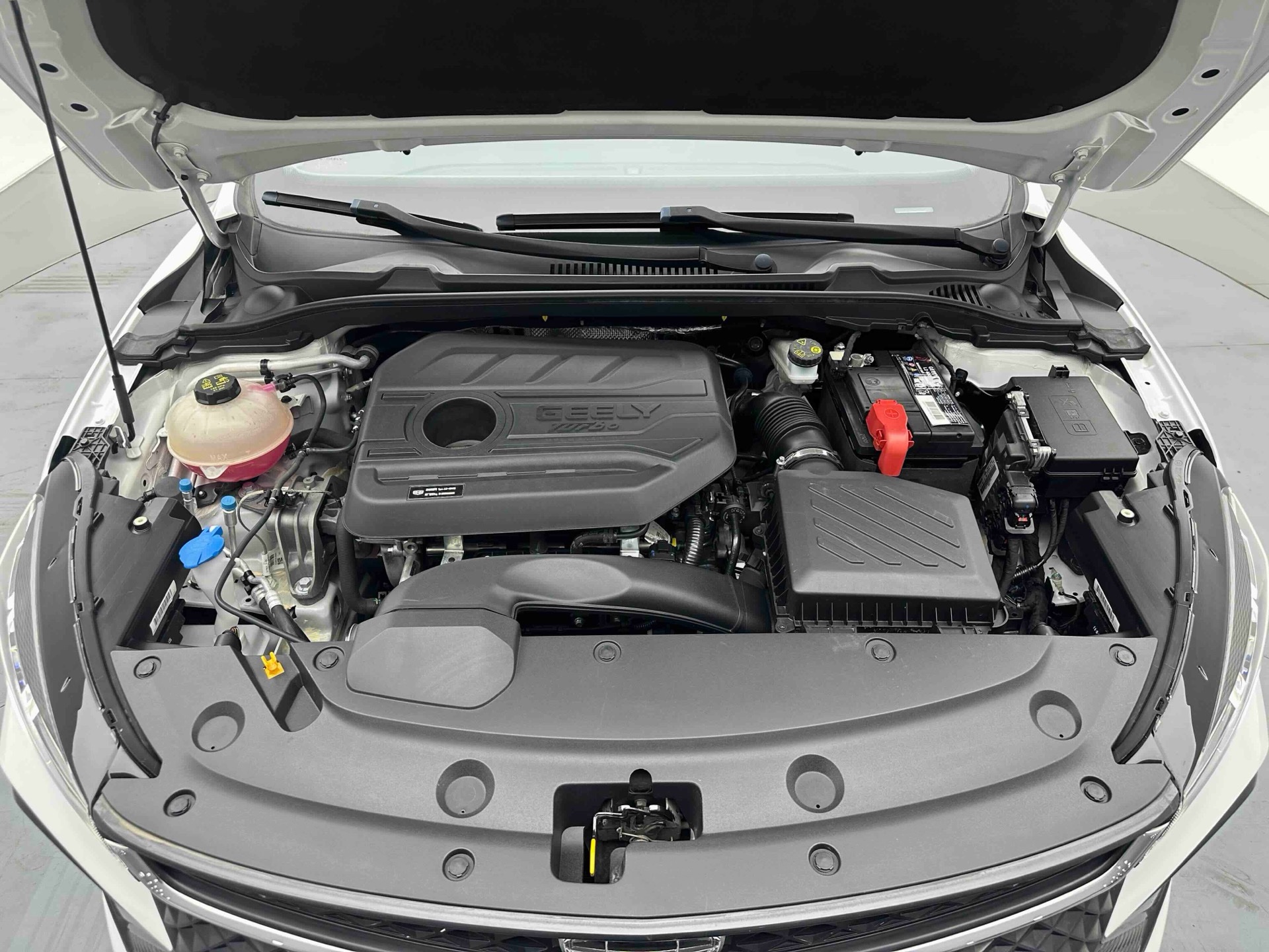 GEELY Emgrand L 2024 car image #9