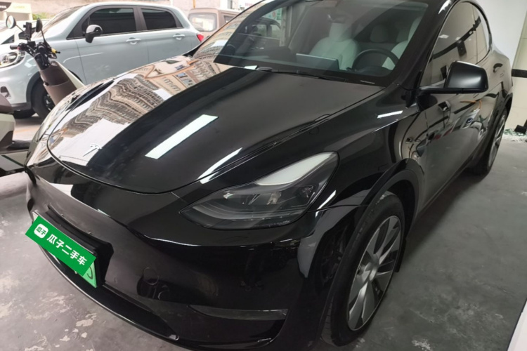 Tesla Model Y 2022 #2 Tesla Model Y 2022 car image #2