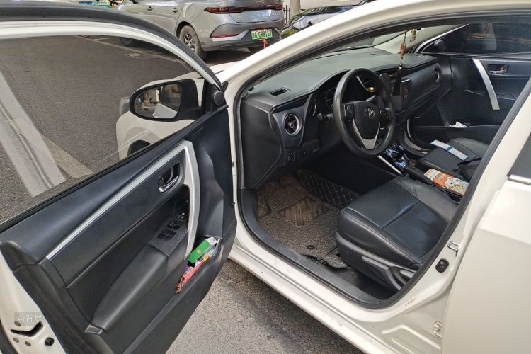 Toyota Corolla 2018 #18 Toyota Corolla 2018 car image #18