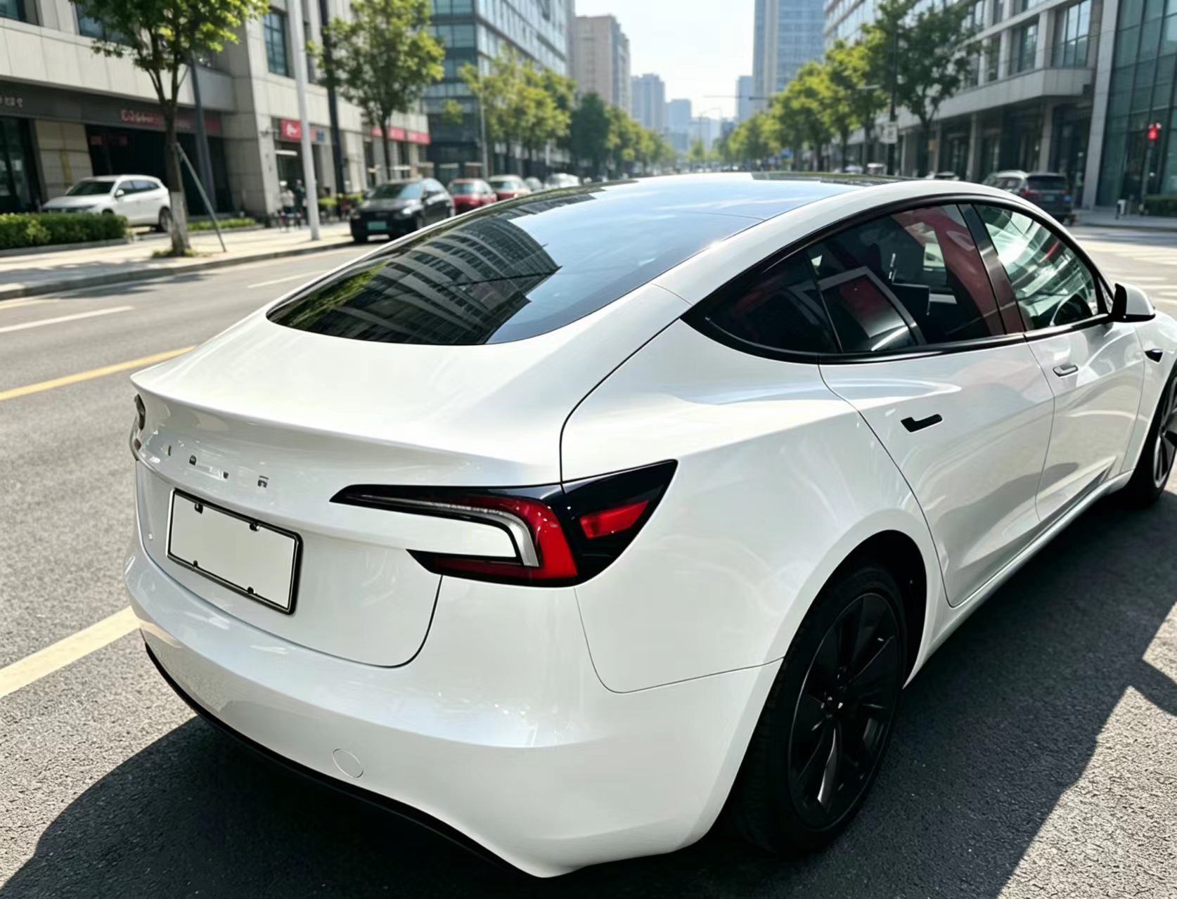 Tesla Model 3 2024 immagine di auto #5
