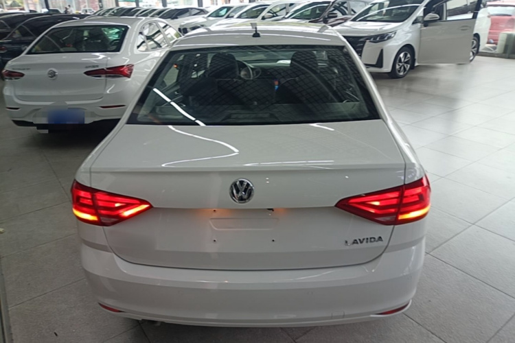 Volkswagen Lavida 2017 #6 Volkswagen Lavida 2017 car image #6
