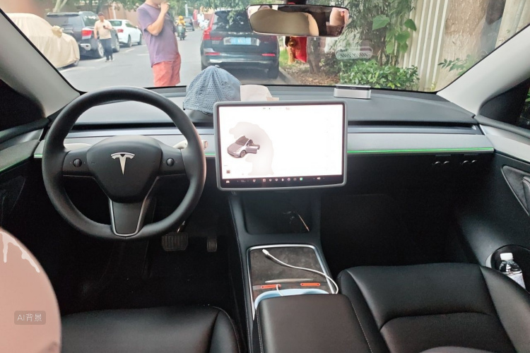 Tesla Model Y 2024 car image #11