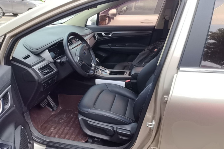 GEELY Emgrand GS 2016 #15 GEELY Emgrand GS 2016 immagine di auto #15