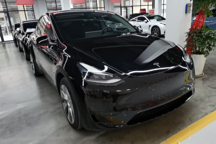 Tesla Model Y 2022 #6 Tesla Model Y 2022 immagine di auto #6