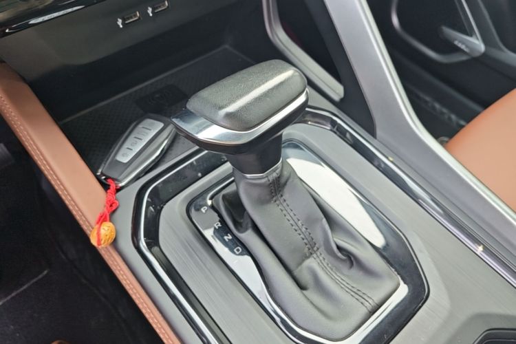 GEELY Vision X6 2021 car image #14