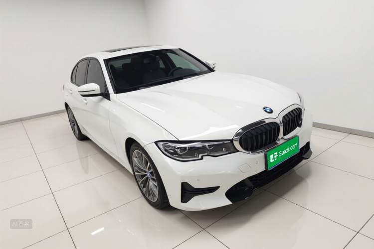 BMW 3 Series 2020 #4 BMW 3 Series 2020 car image #4
