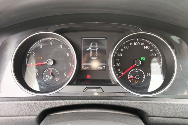 Volkswagen Golf 2020 car image #12