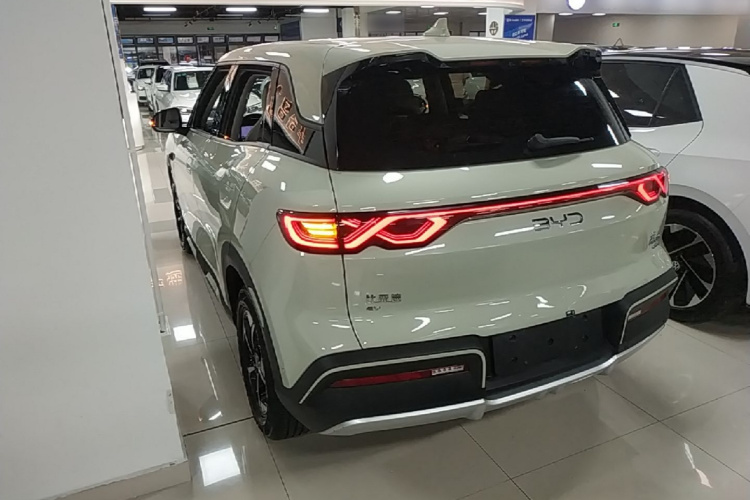 BYD YuanUP 2025 #5 BYD YuanUP 2025 car image #5