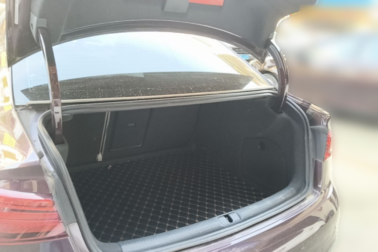 Audi A3 2019 immagine di auto #21